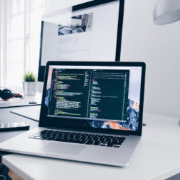 beitragsbild-bsp-kubernetes-1@2x beitragsbild-bsp-kubernetes-1@2x