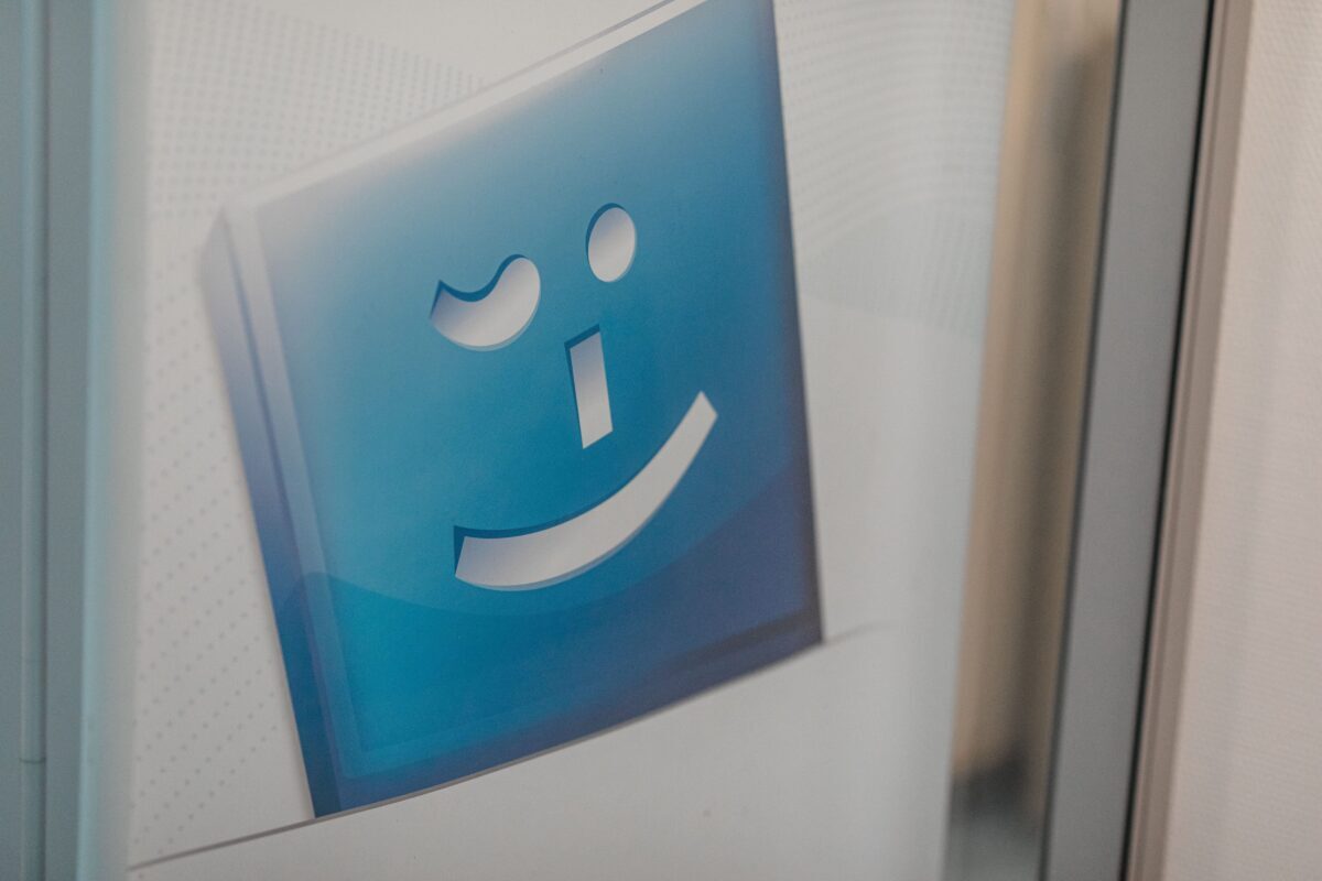 plusline_smiley plusline_smiley